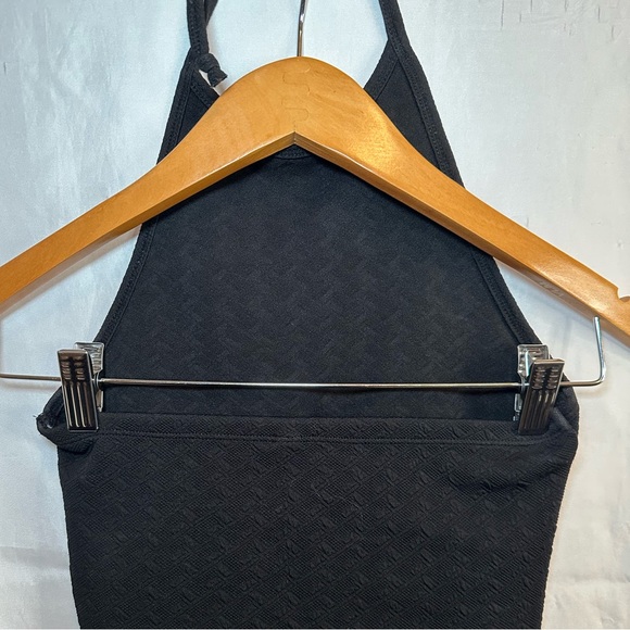 Target Crop Top - Picture 3 of 3